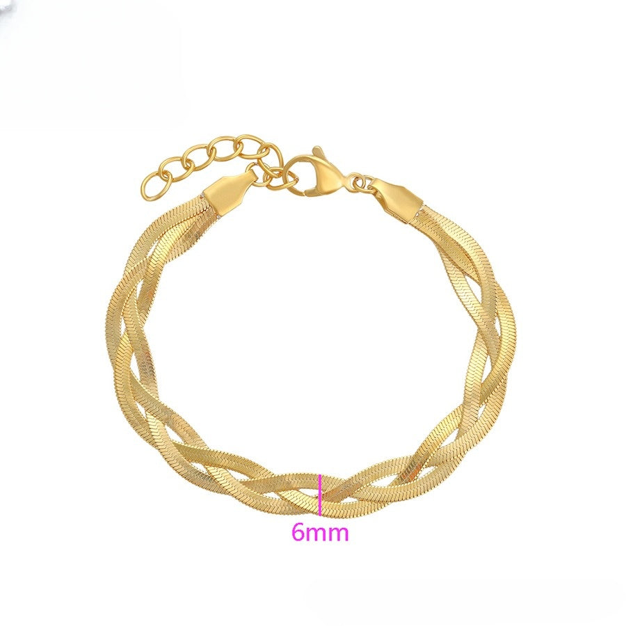 (Keep) Twisted Elegance Gold Bracelet